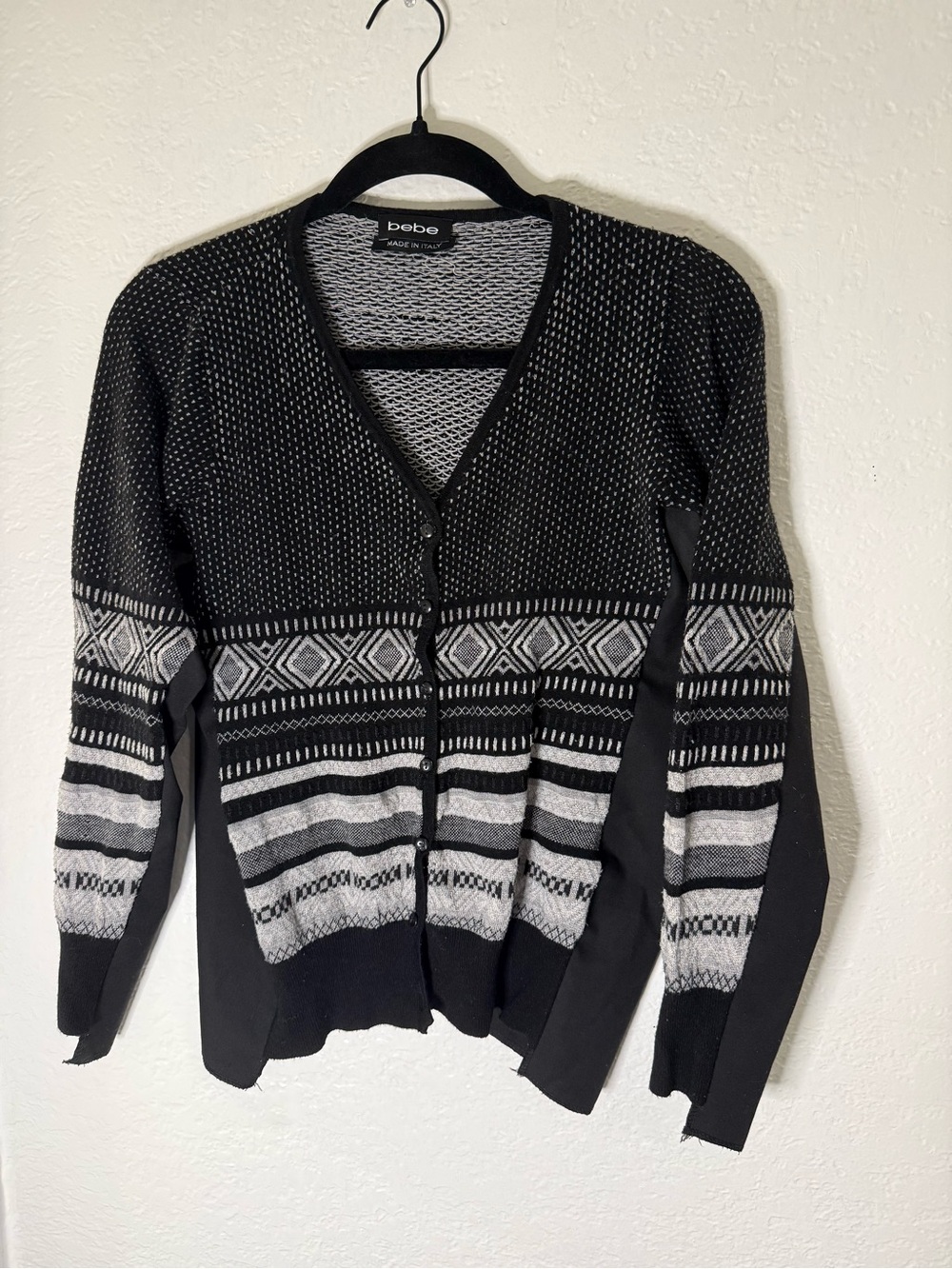 bebe Black & Gray Geometric V-Neck Cardigan